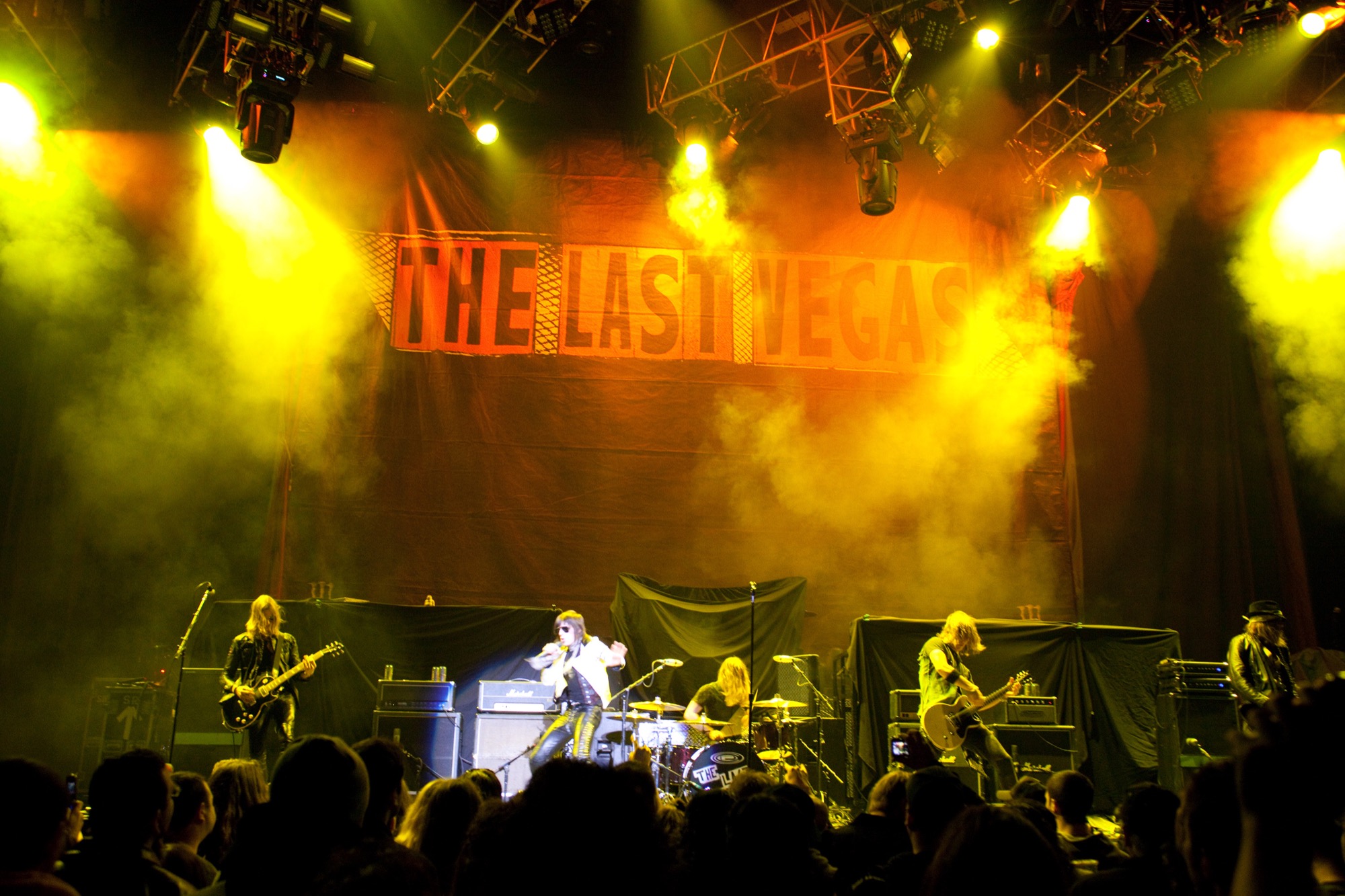 The Last Vegas performing live